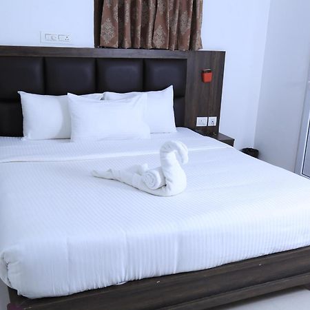 Christian Guest House Веллуру Экстерьер фото