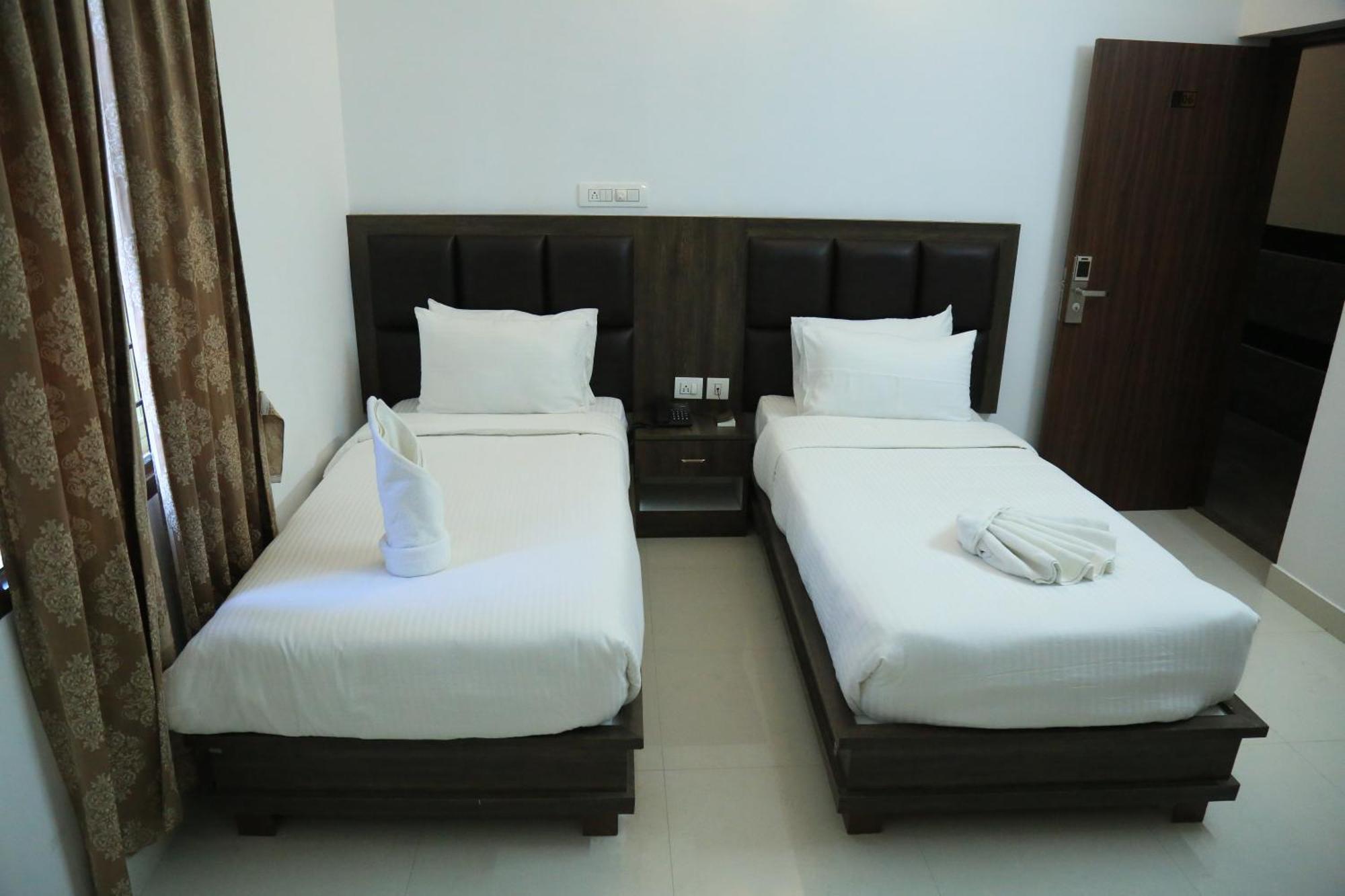 Christian Guest House Веллуру Экстерьер фото