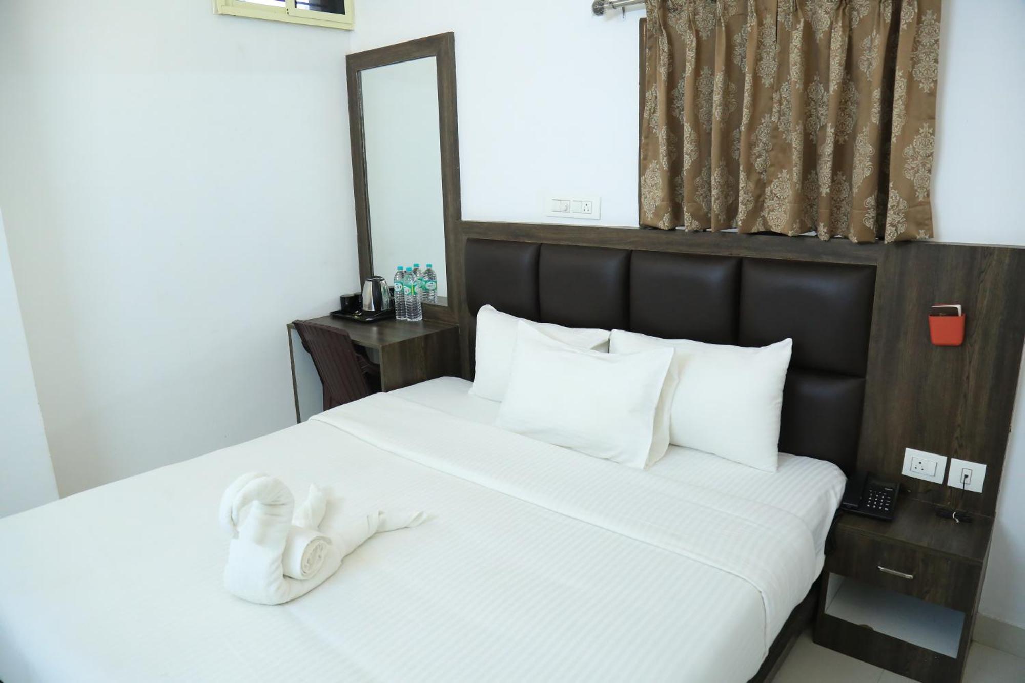 Christian Guest House Веллуру Экстерьер фото