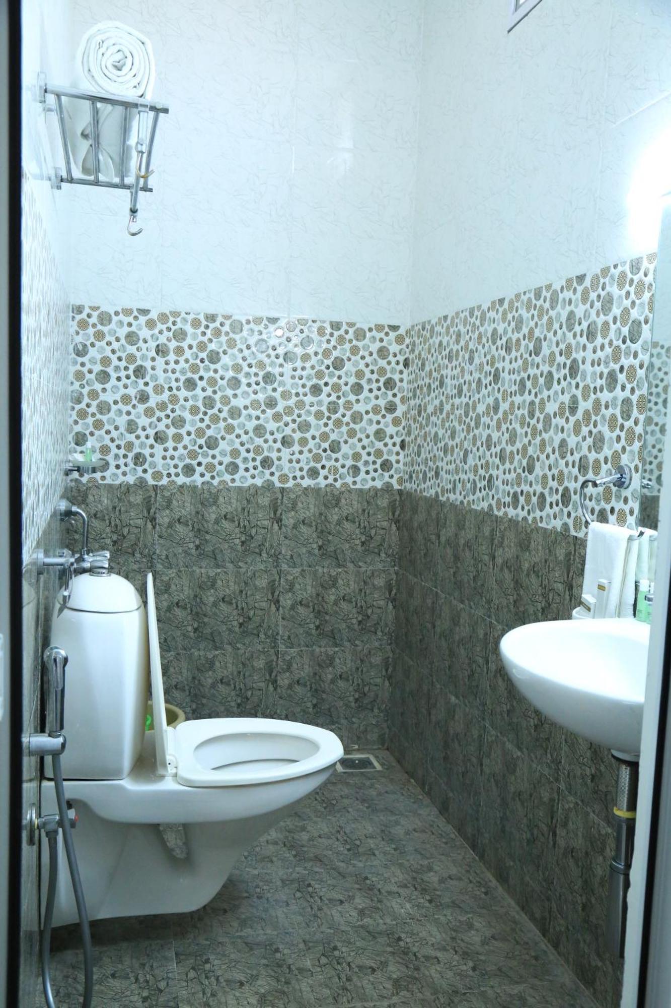 Christian Guest House Веллуру Экстерьер фото